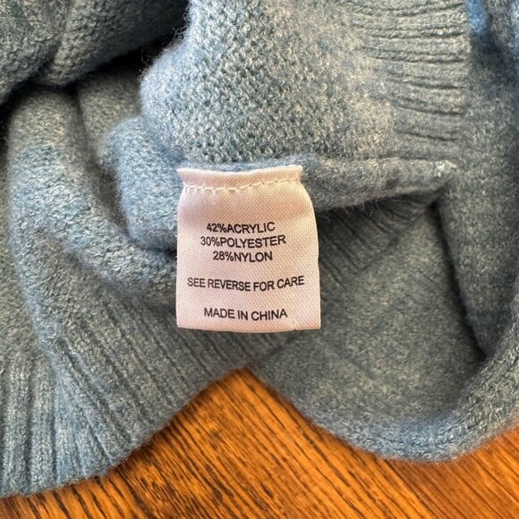 Witty Fox Cardigan XL Women’s Embroidered Hearts Blue Cropped - Picture 10 of 11